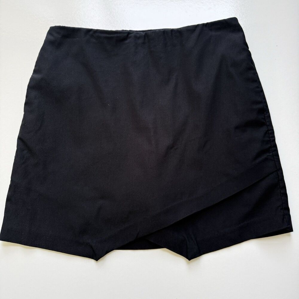 Versona Black Asymmetrical Wrap Skort Women M Built-In Shorts Minimal Stretch